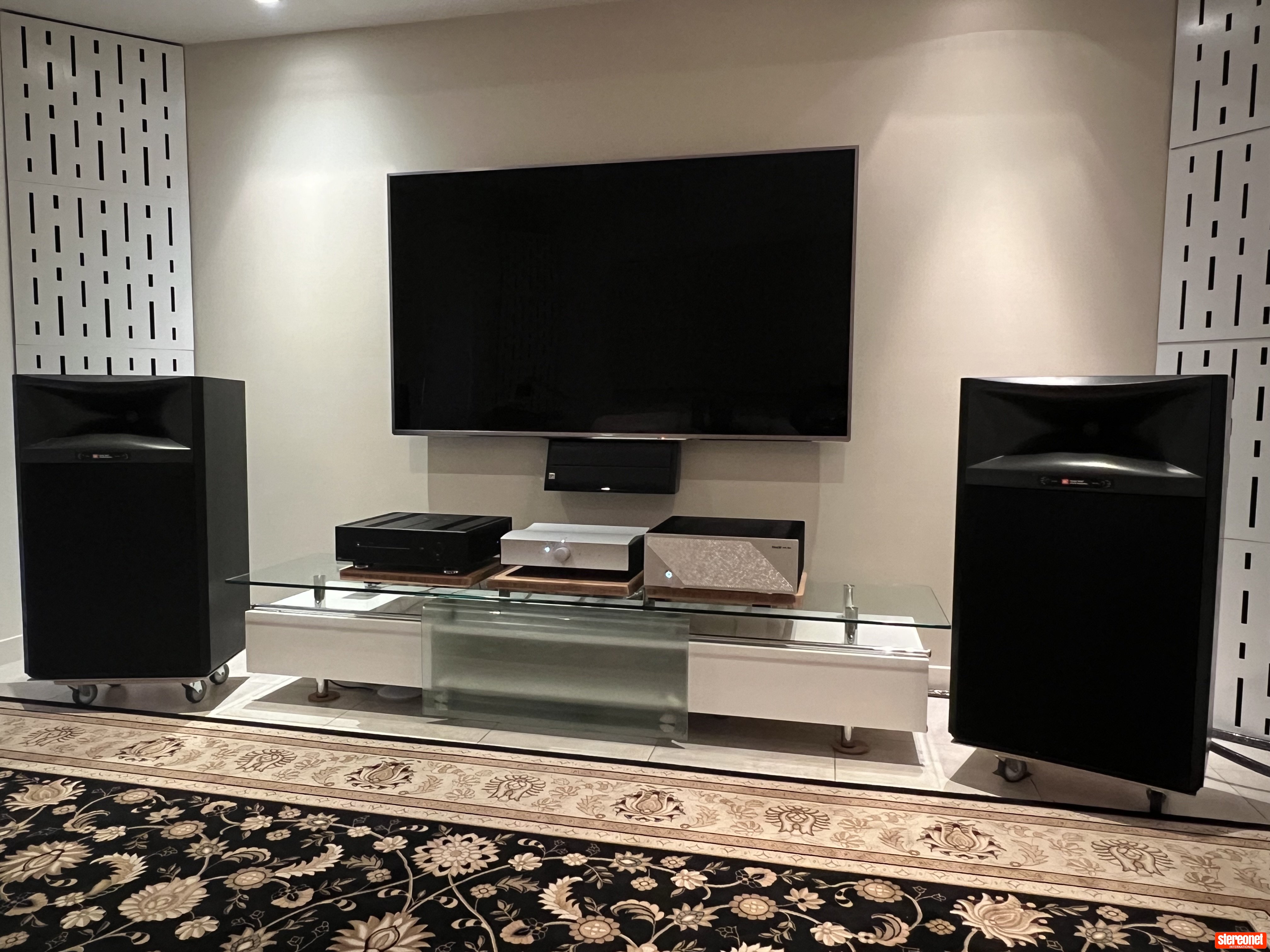 JBL 4367 Studio Monitors - Floorstanders & Large Monitors - StereoNET