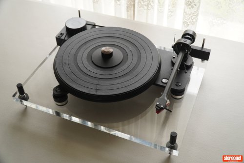 Pro-Ject 6.9 Perspective Turntable