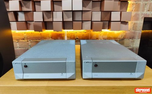 Cyrus monoblock power amps Mono Amplifiers