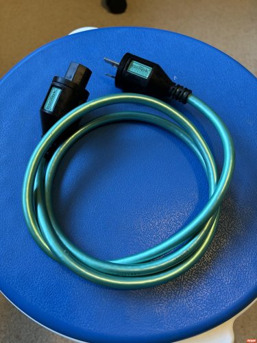 IsoTek initium Power Cable