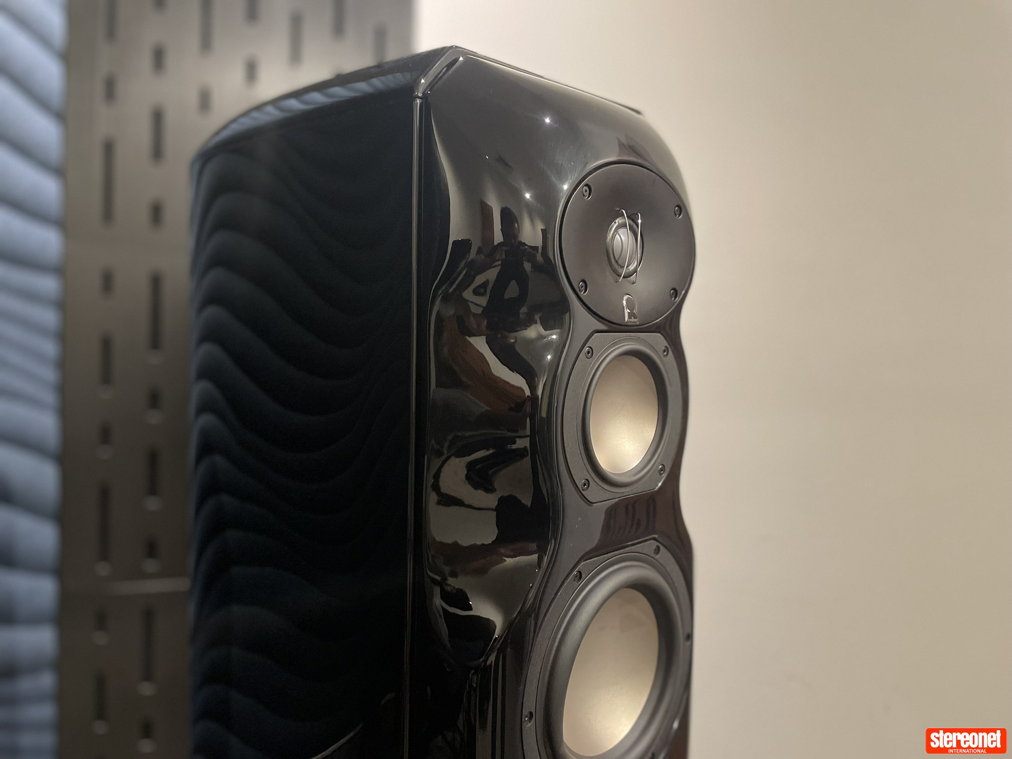 Revel Audio Revel Speakers Ultima Salon 2 Floorstanding Loudspeakers ...