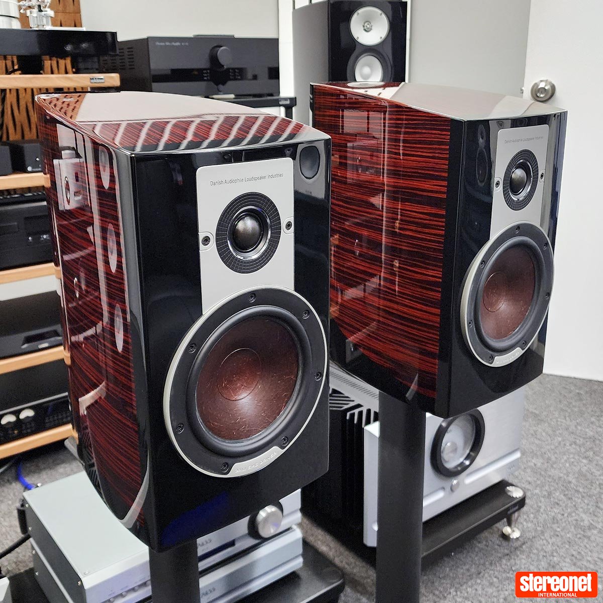 DALI EPICON 2 Bookshelf Loudspeakers - Bookshelf & Small Monitors