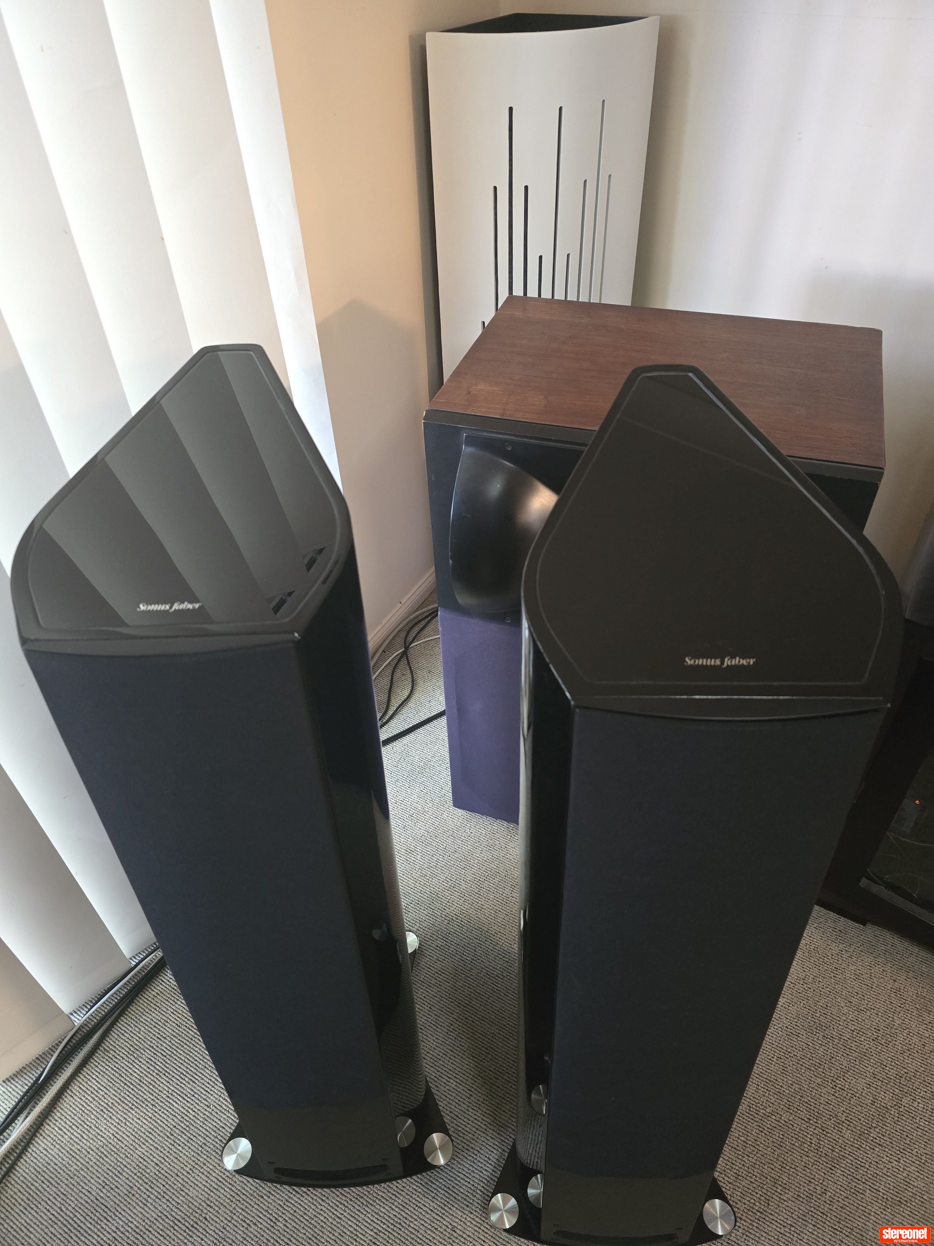 Sonus Faber Venere 2.5 Floorstanding Loudspeakers ﻿ Floorstanders & Large Monitors