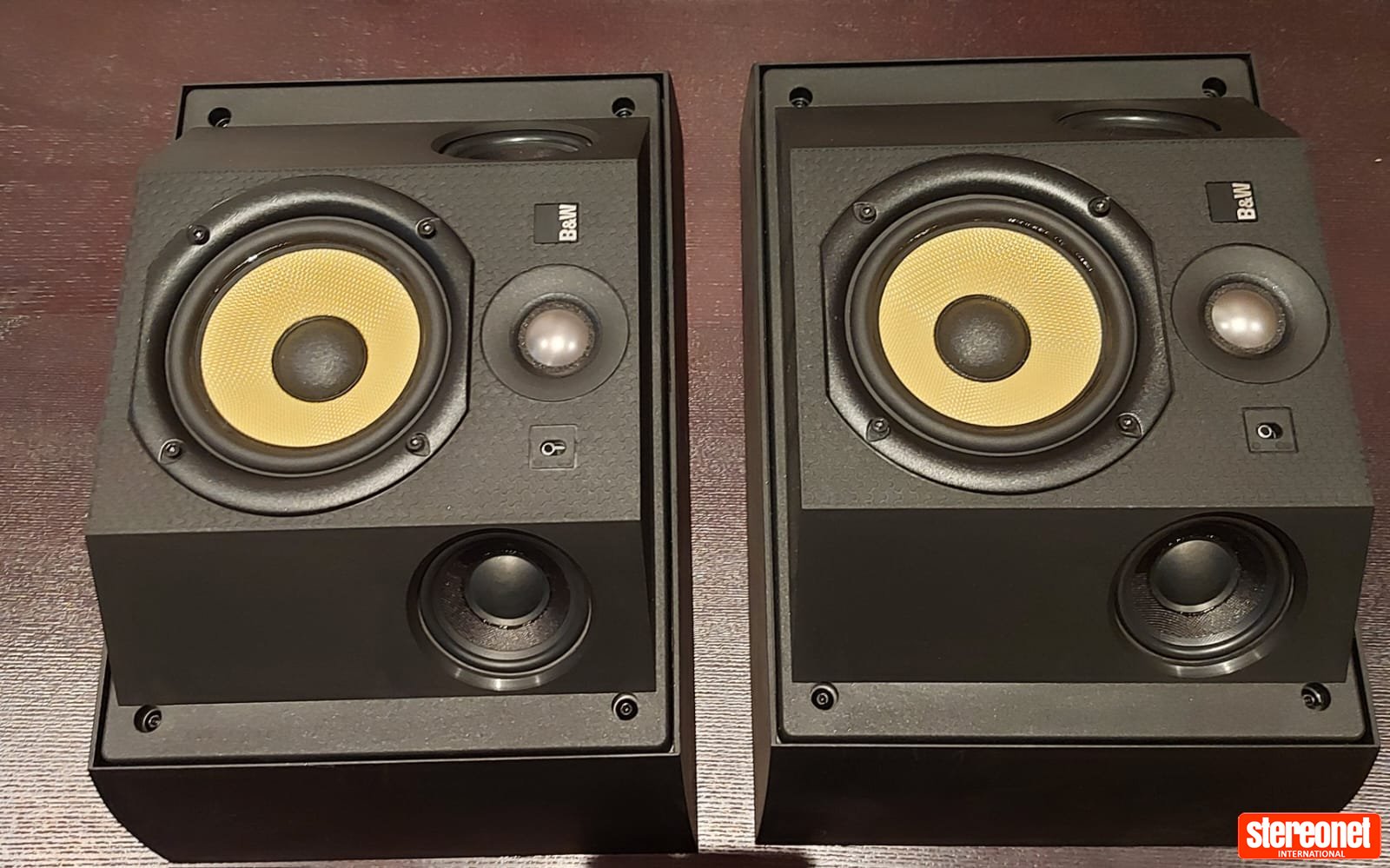 Bowers & Wilkins DS6 S3 Surround Speakers