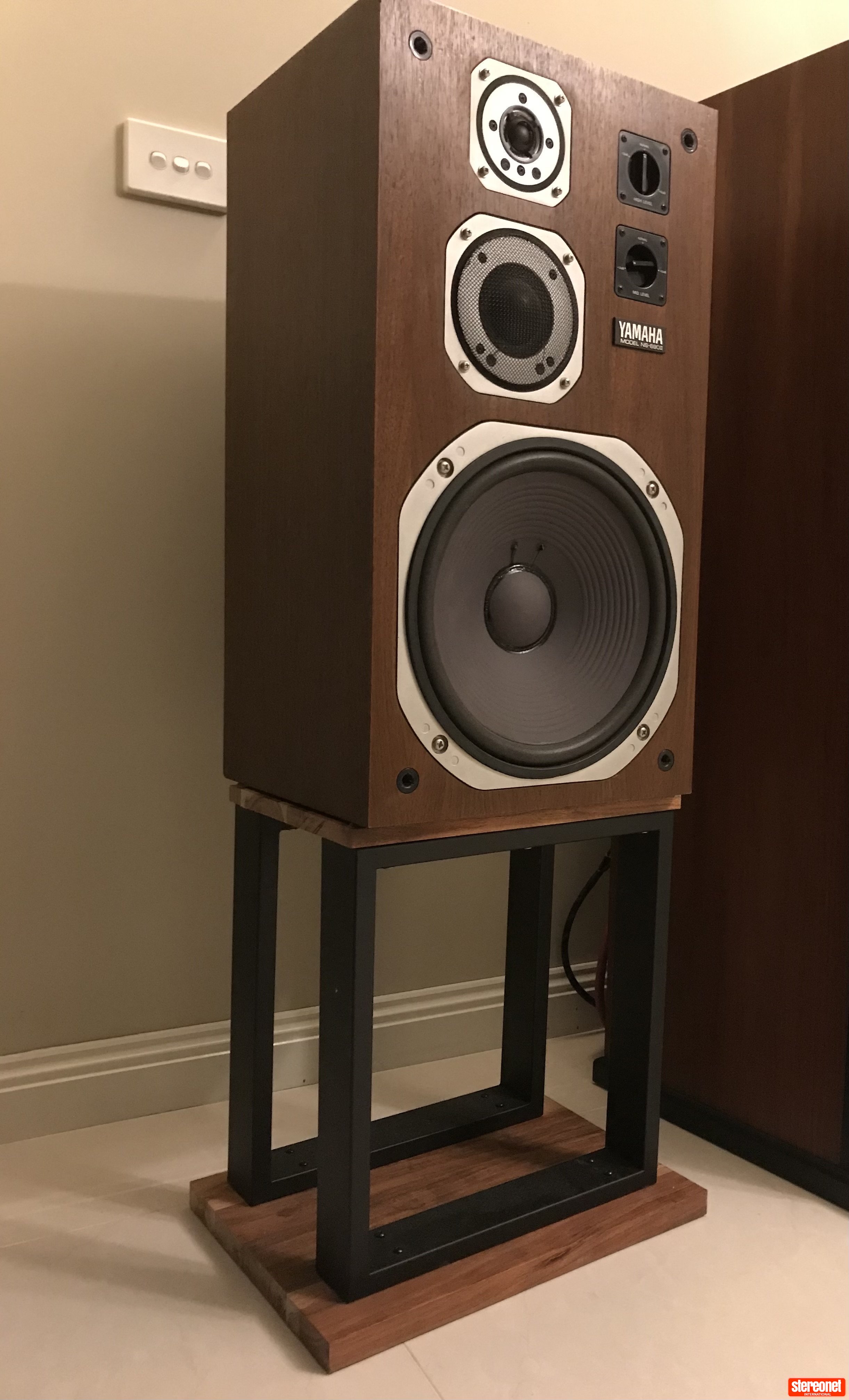 Yamaha NS-690 Mkii Bookshelf Loudspeakers - Floorstanders & Large