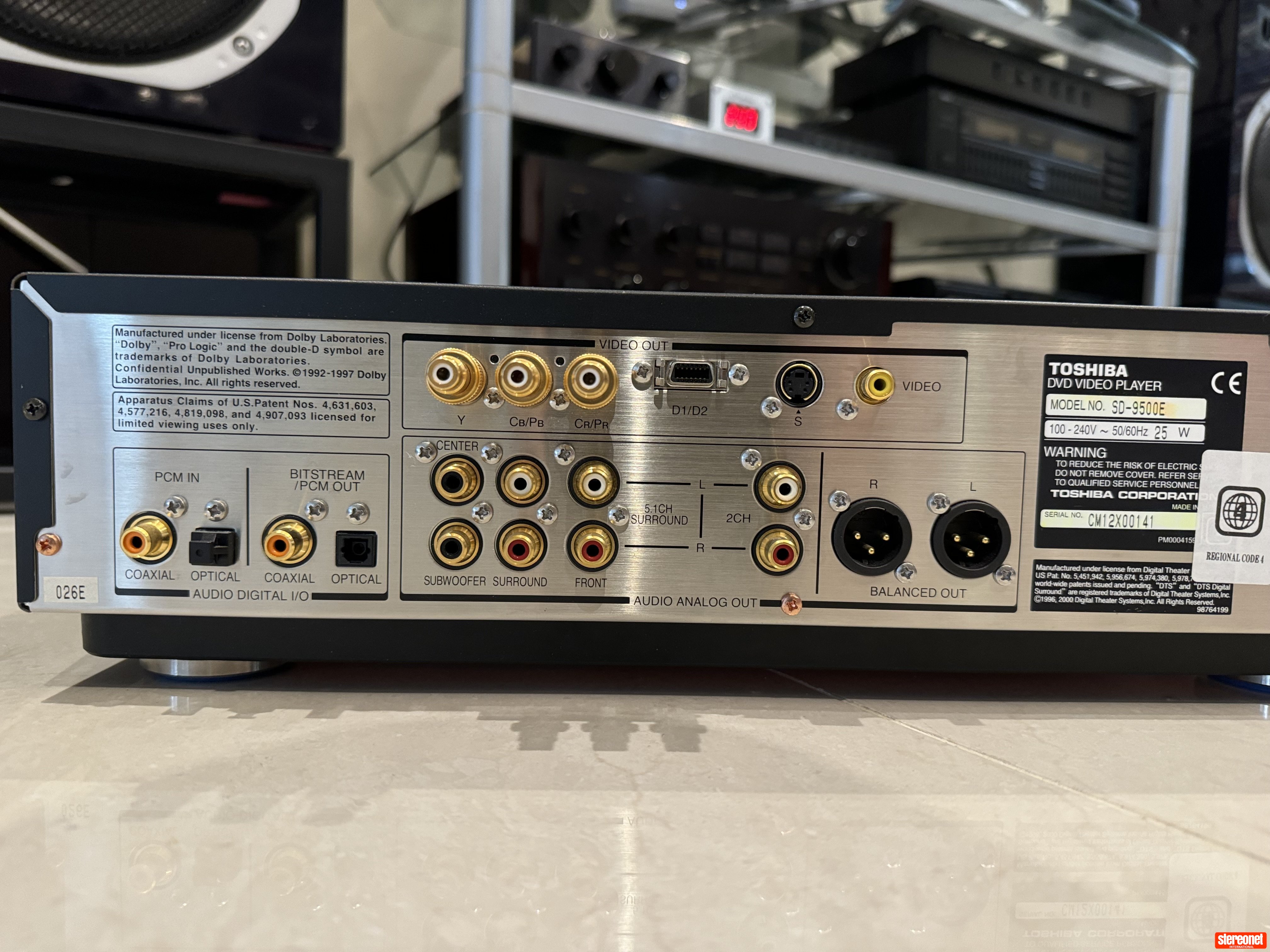 Toshiba SD-9500 CD Transport - CD/SACD Players & Transport - StereoNET