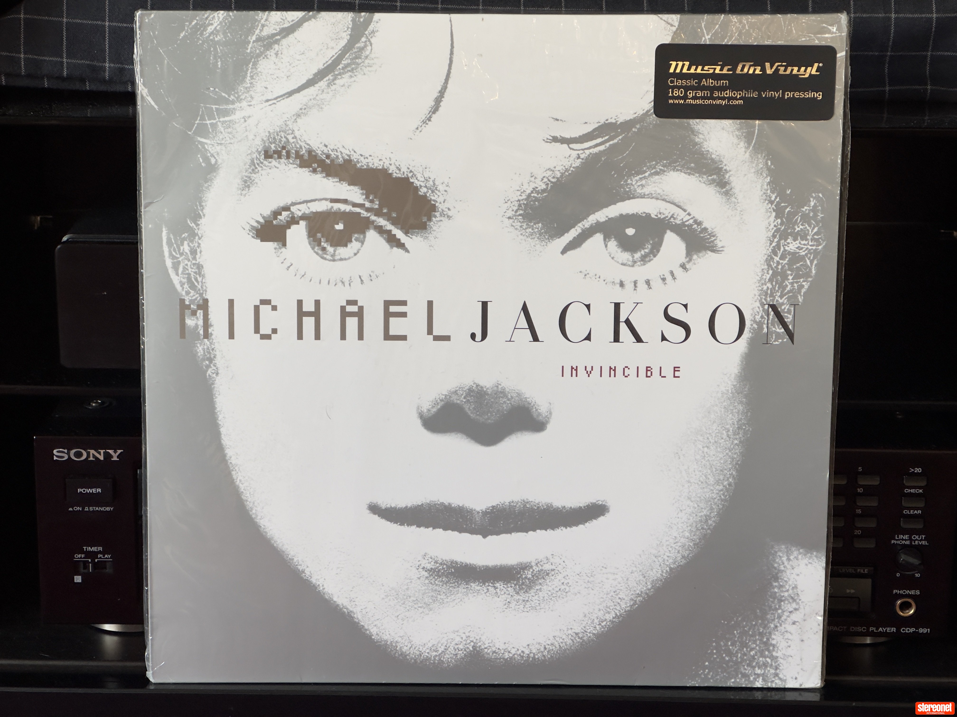 MICHAEL JACKSON INVINCIBLE 2枚組LPレコード Invincible Picture Disc Double LP – Michael Jackson