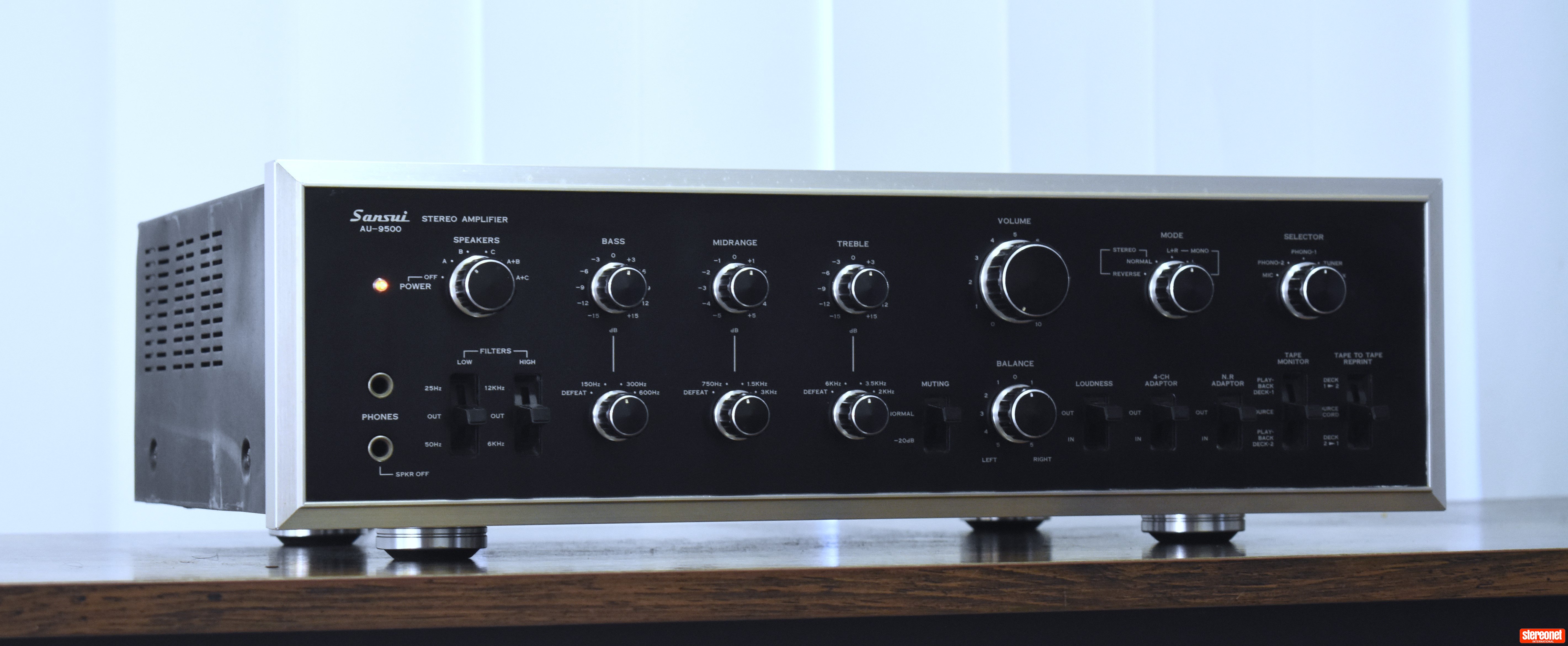 Sansui AU 9500 Integrated Amplifier (Solid State) - Integrated