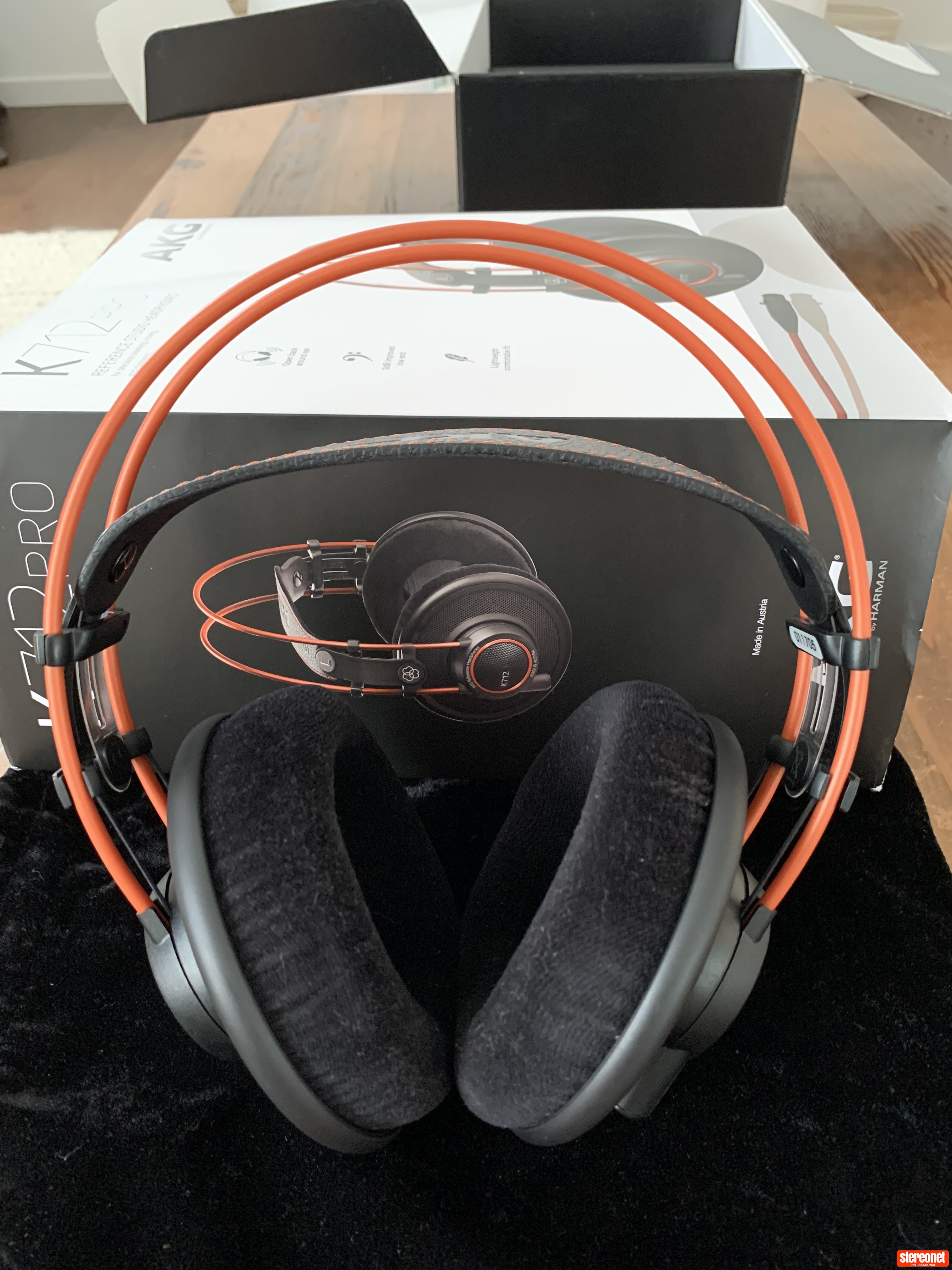 AKG K712 Pro Headphones - Over/On Ear - Headphones (Over/On Ear ...