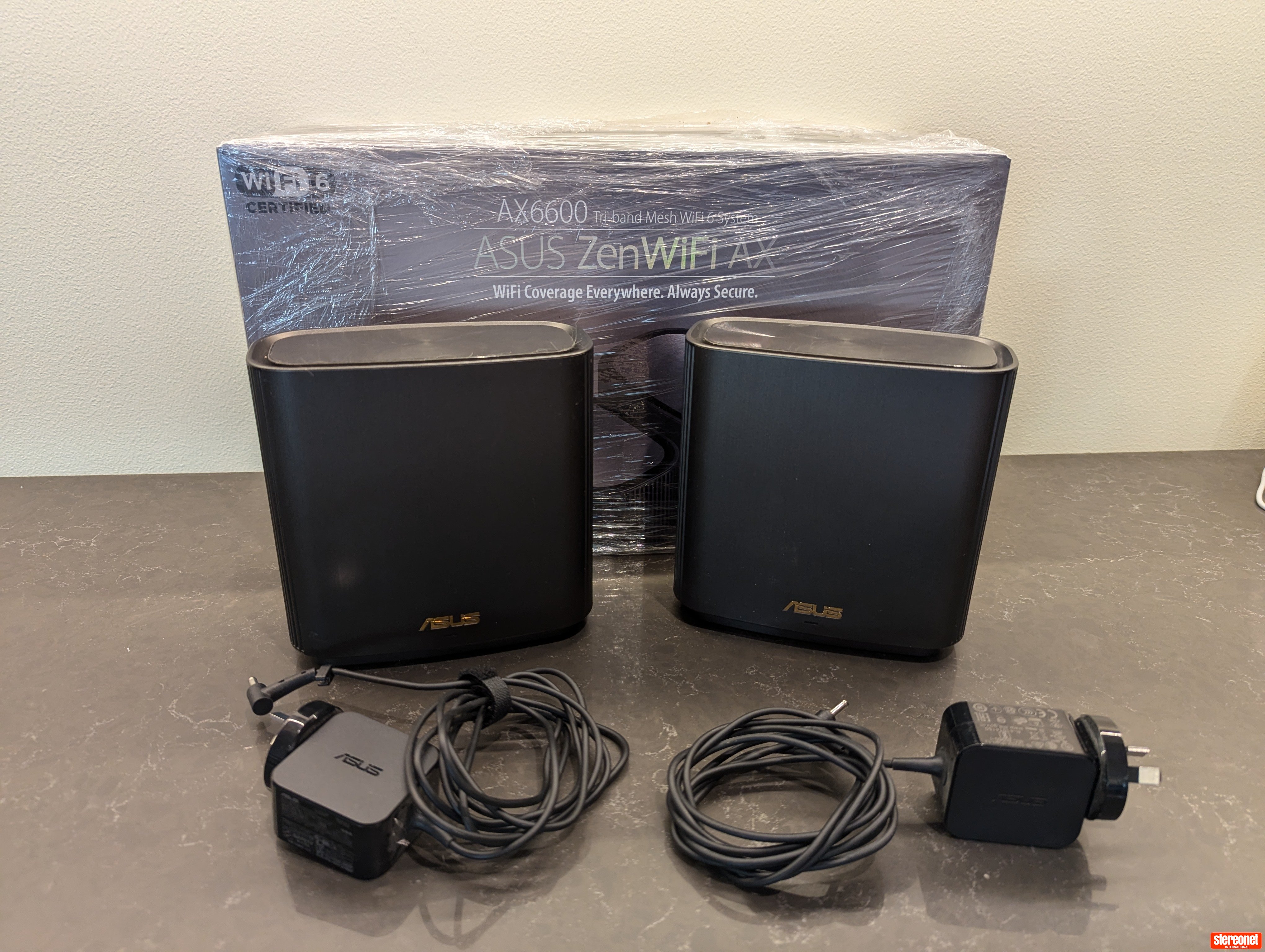 Asus ZenWiFi AX (XT8) - Pair Network Router/Access Point