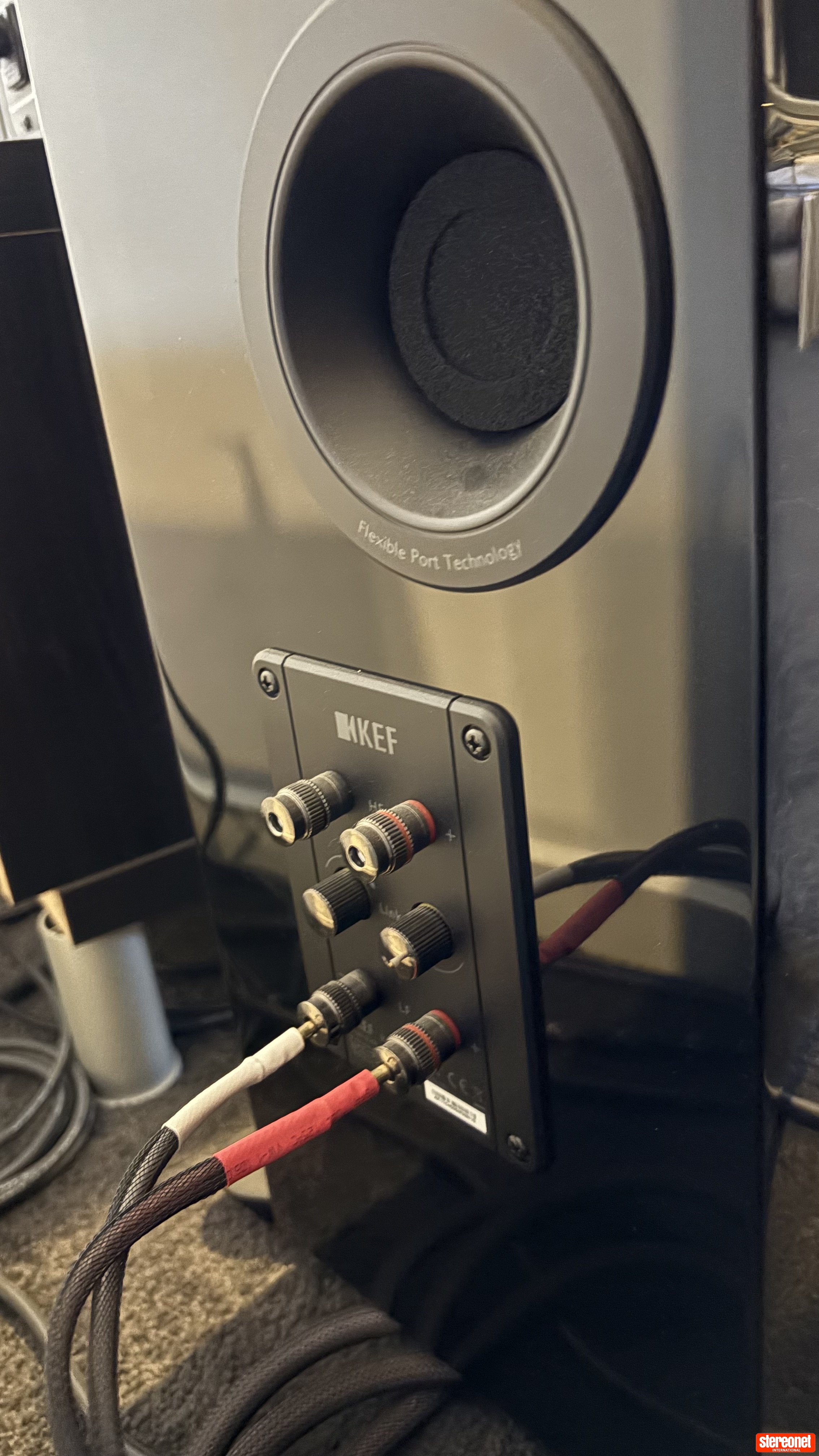 KEF R11 Floorstanding Loudspeakers - Floorstanders & Large Monitors ...