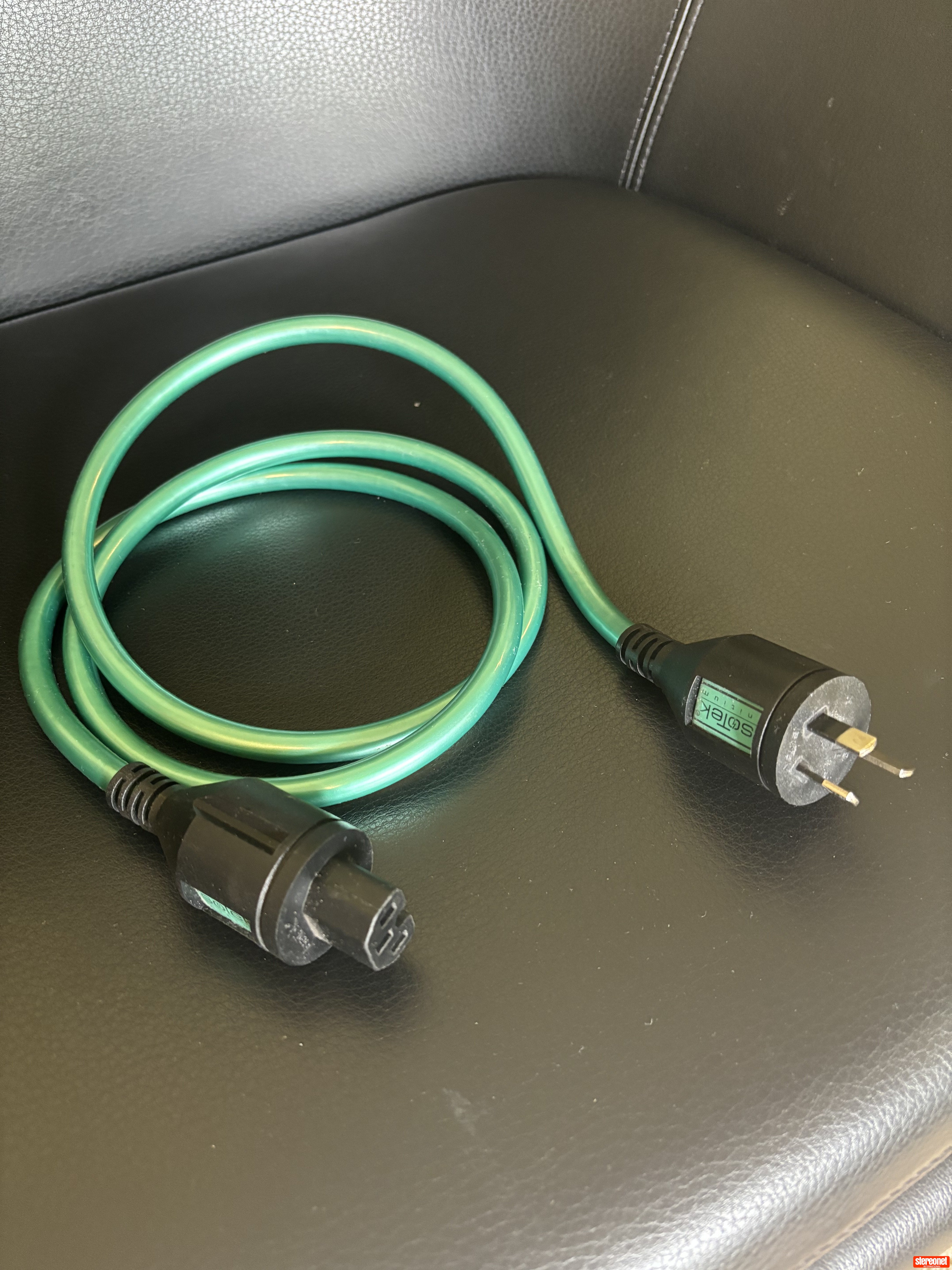 IsoTek Initium Power Cable