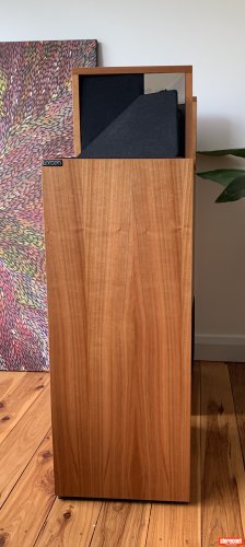 Larsen 8 Floorstanding Loudspeakers