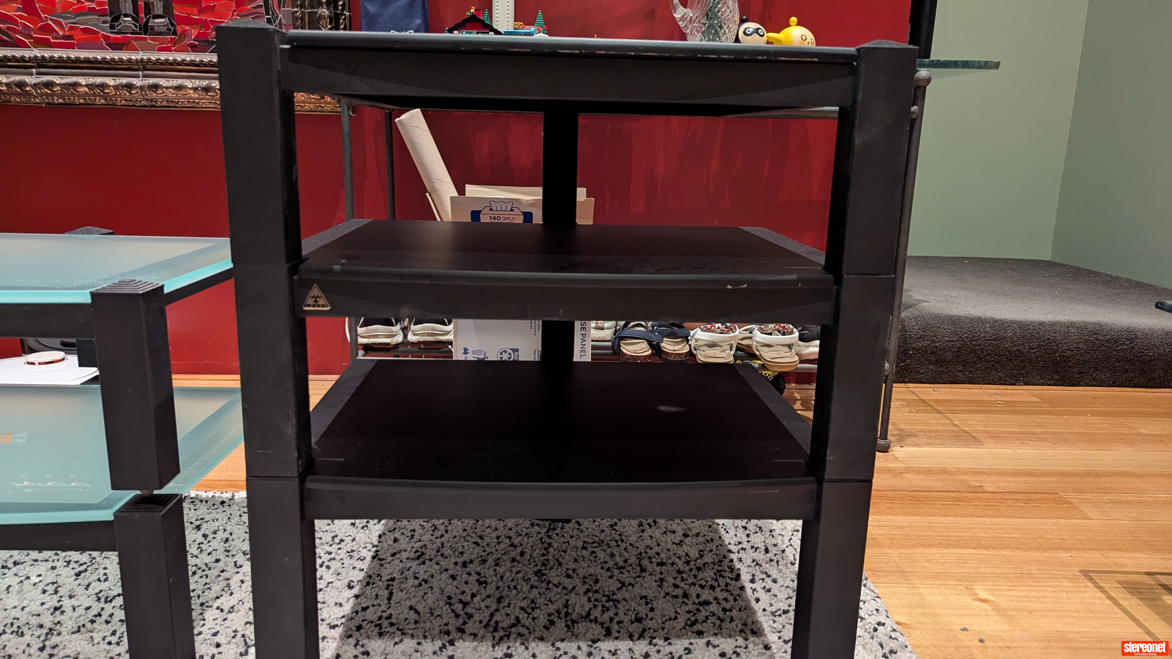 Lovan Sovereign AV Rack / Cabinet - Racks & Cabinets - StereoNET