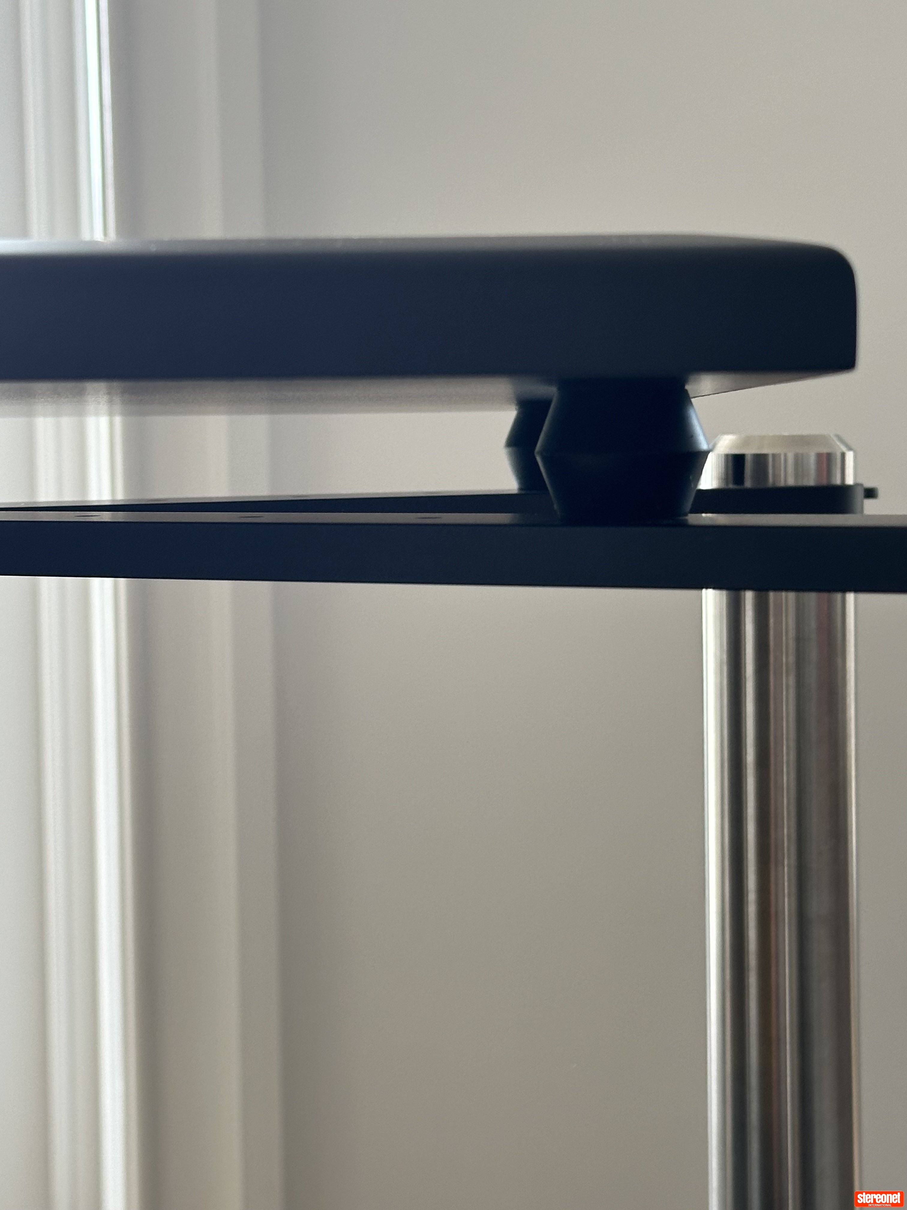 For Signature Rack SGR Audio Signature AV Rack / Cabinet - Racks & Cabinets - StereoNET
