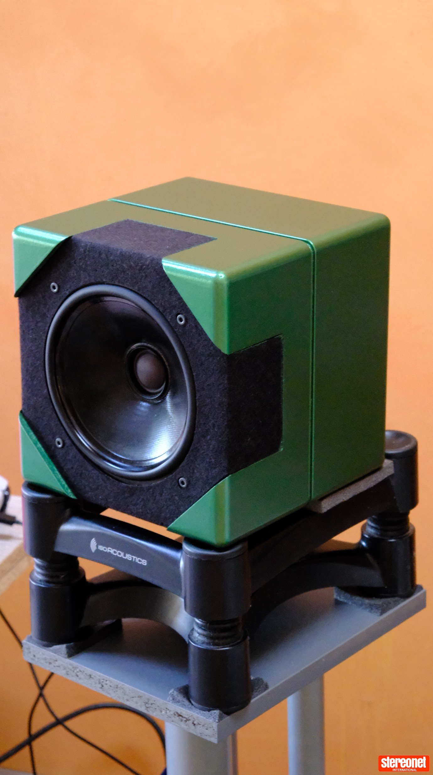 VAF Icon 195-3 Standmount Loudspeakers - Loudspeaker Packages - StereoNET