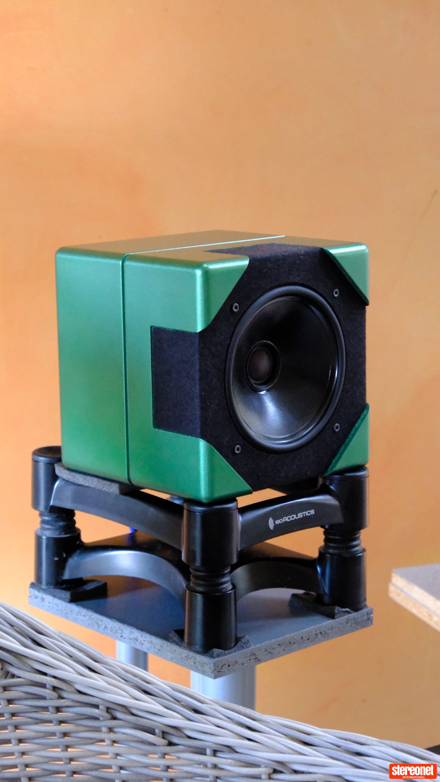VAF Icon 195-3 Standmount Loudspeakers - Loudspeaker Packages - StereoNET