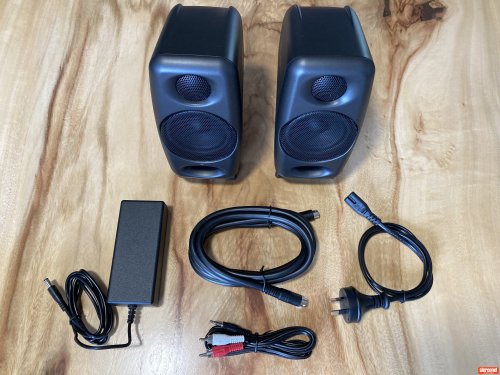 IK Multimedia iLoud Micro Monitors Studio Monitors