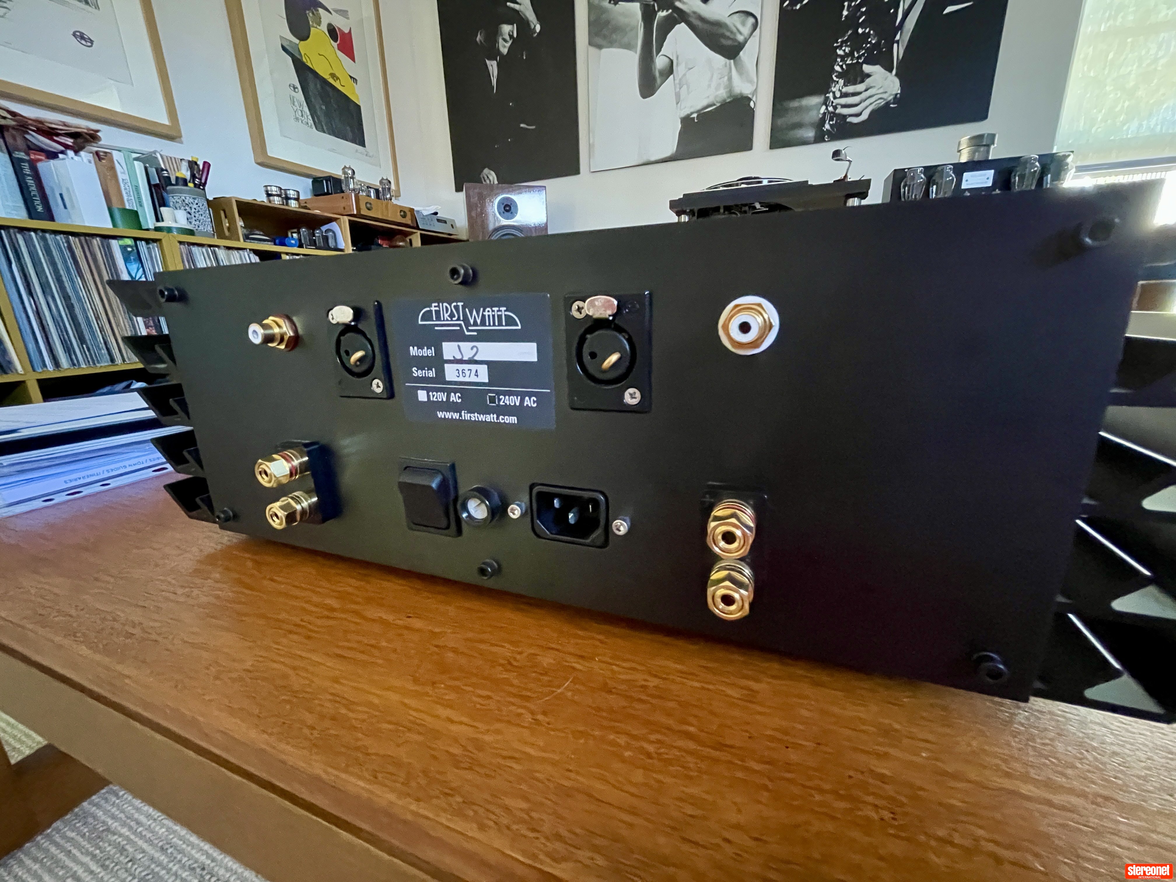First Watt J2 Power Amplifier - Power Amplifiers - StereoNET