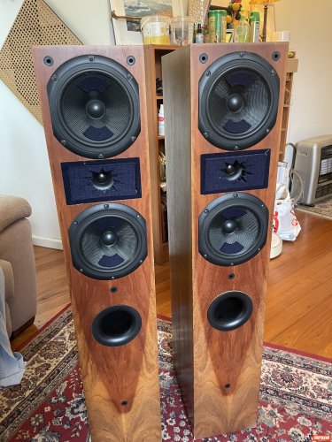 VAF DC7 Gen4 Floorstanding Loudspeakers