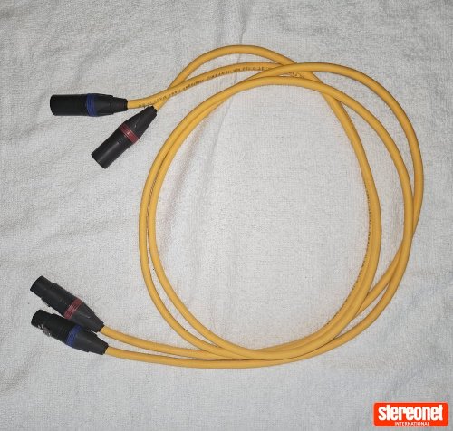 Van Den Hul The D-102 III Hybrid Interconnect Cables (XLR)