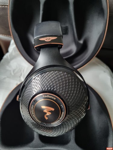 Focal Radiance Headphones - Over/On Ear