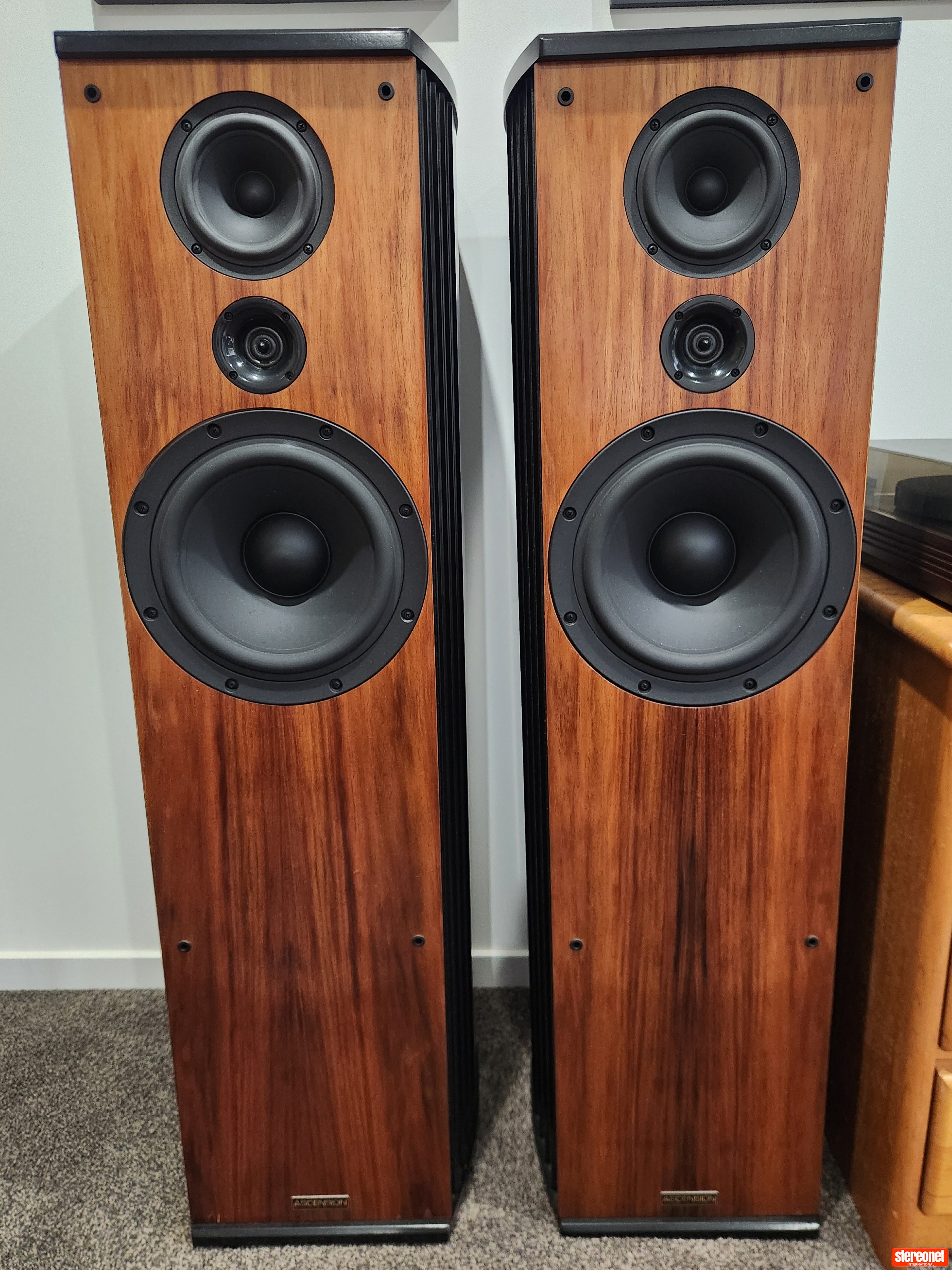 Adelaide Speakers (Ascension) Artisan A1093SQTL Floorstanding Loudspeakers