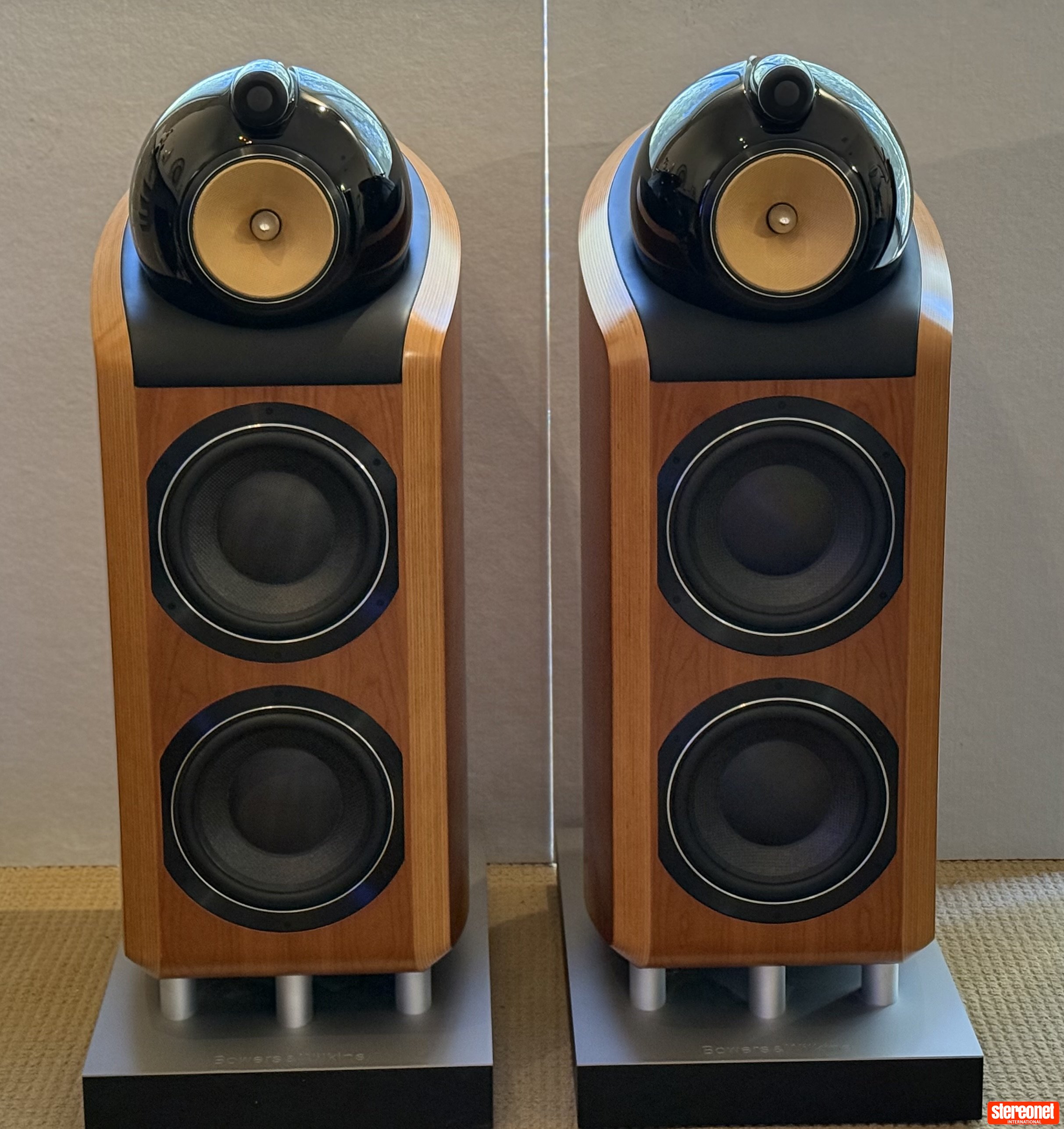 Bowers & Wilkins 800 Diamond Floorstanding Loudspeakers