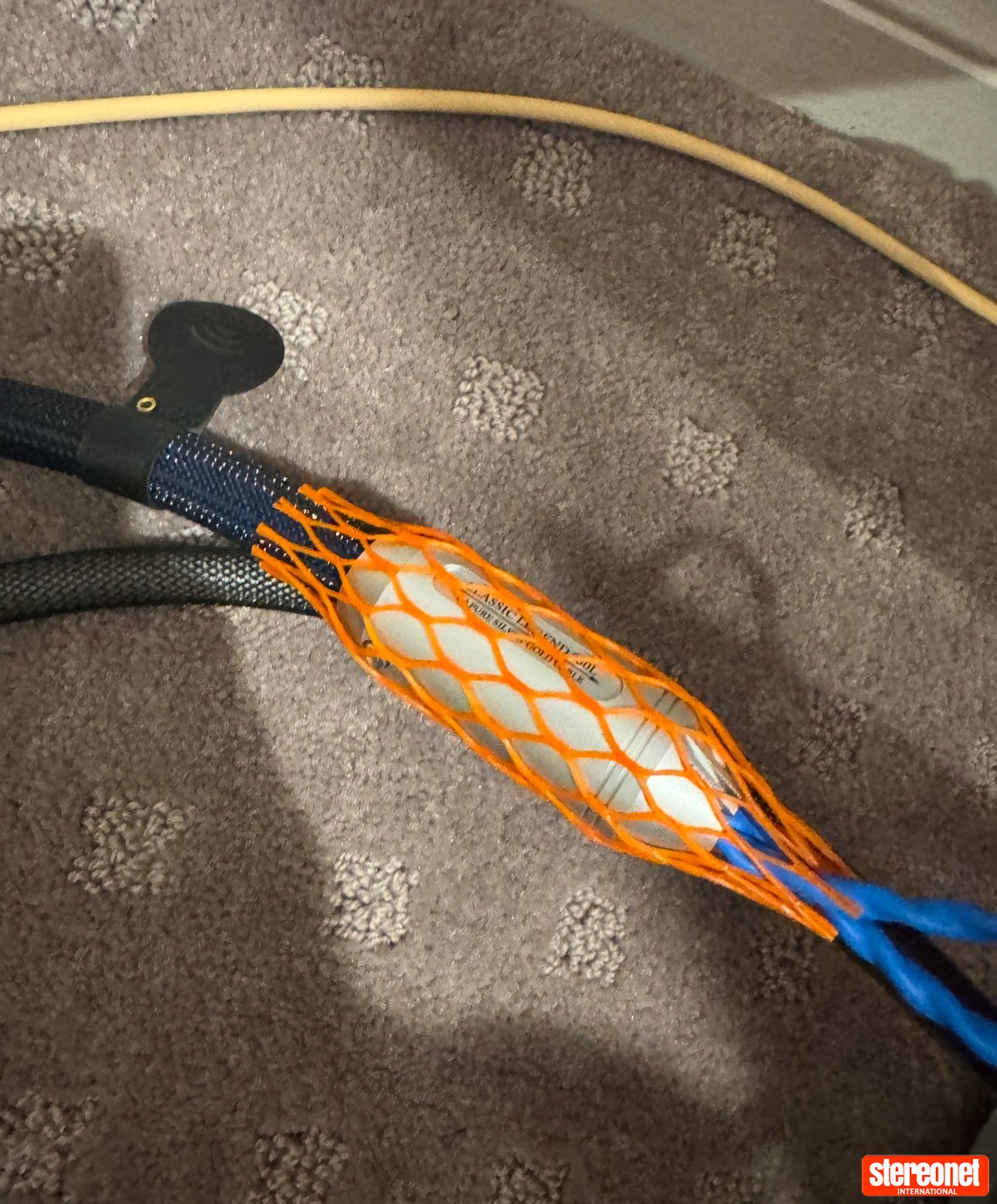 Siltech Cables 880L Speaker Cable - 3M Pair with 15cm Jumpers. Speaker Cables