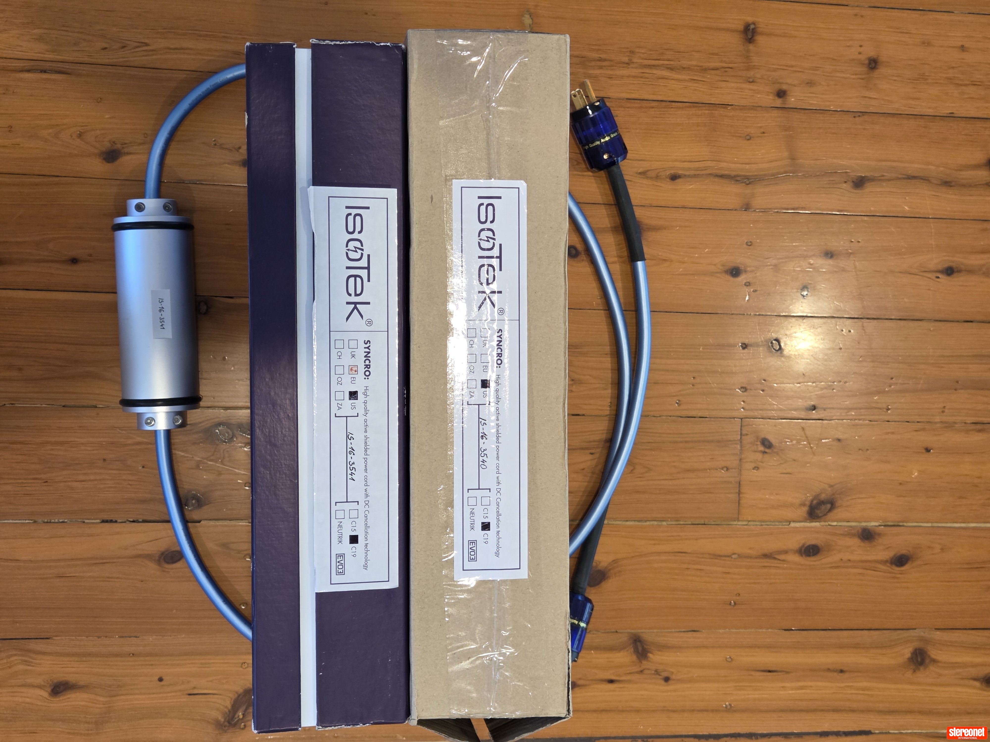 IsoTek EVO3 Synchro Active DC Blocking Power Cable - Power Cables ...
