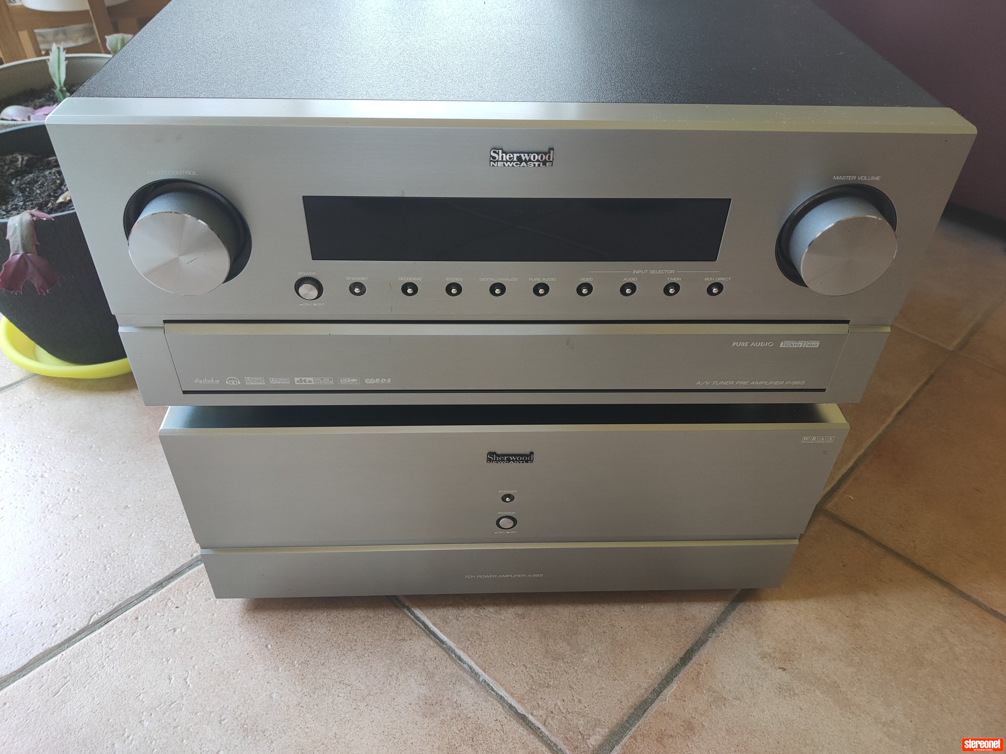 Sherwood Newcastle A-965/P-965 7 Channel Pre / Power Combination