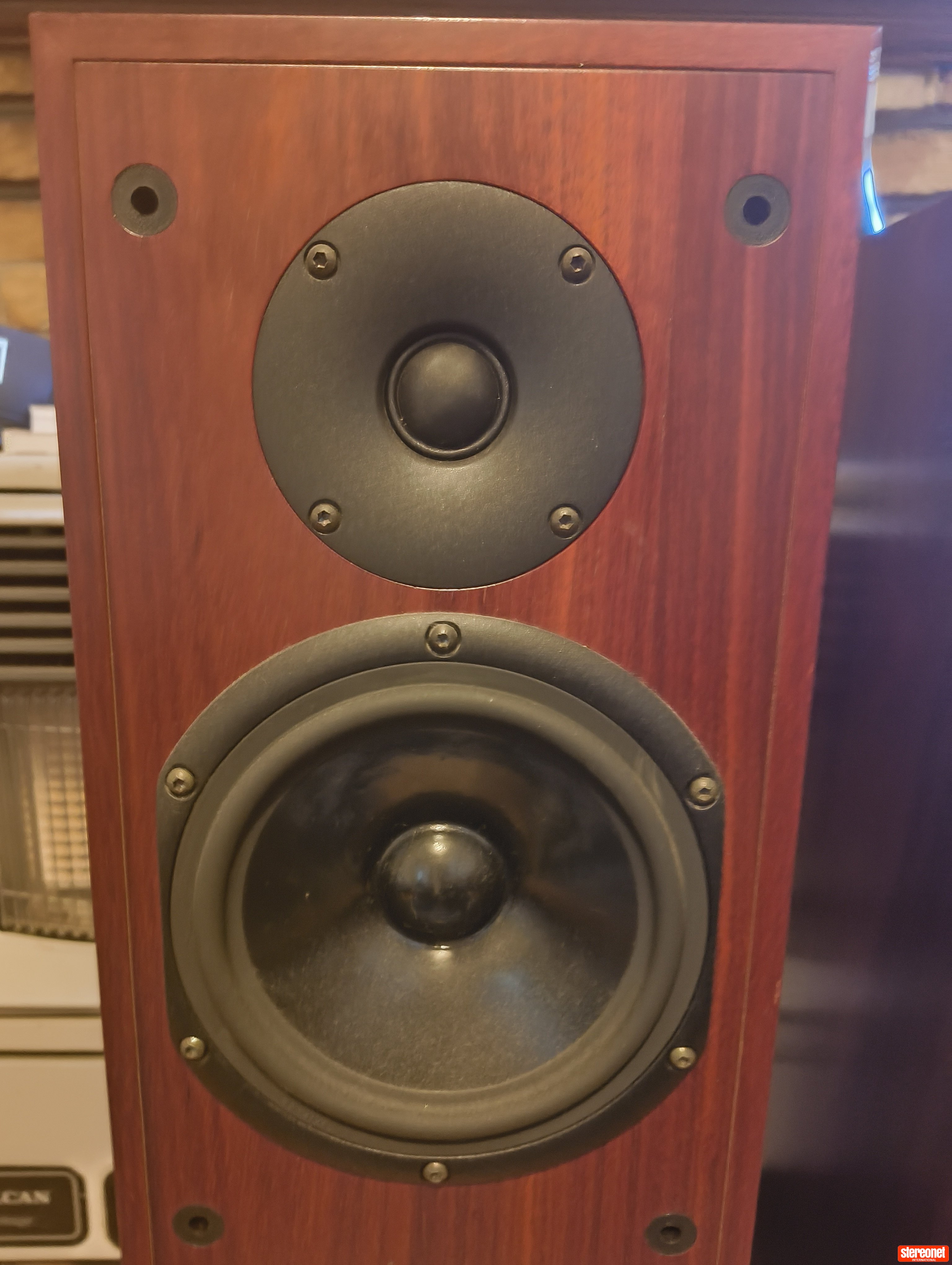 Krix Apex MK 3.1 Floorstanding Loudspeakers - Floorstanders & Large ...