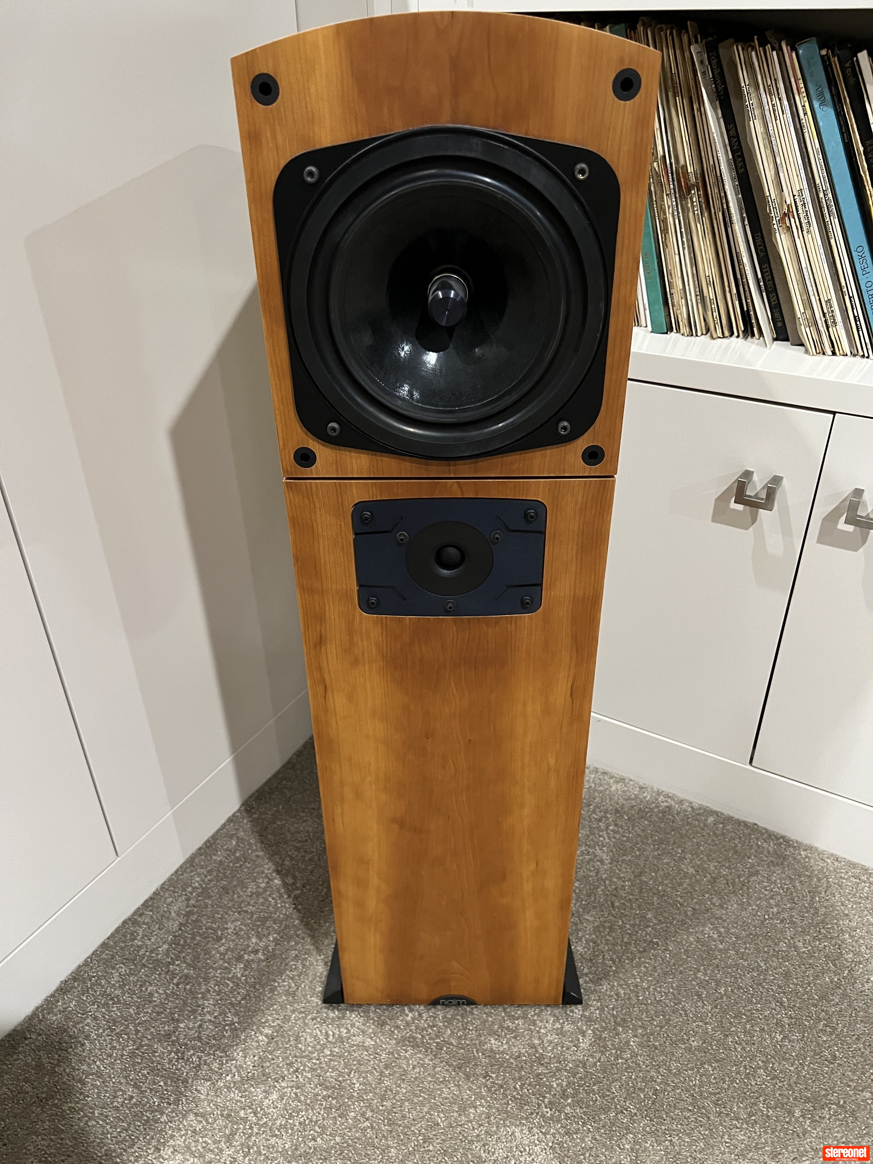 Naim Audio Allae Floorstanding Loudspeakers - Floorstanders & Large ...