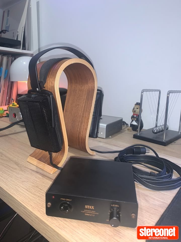 Stax SRS-2020 Headphones & Amplifier Package - Headphone Packages