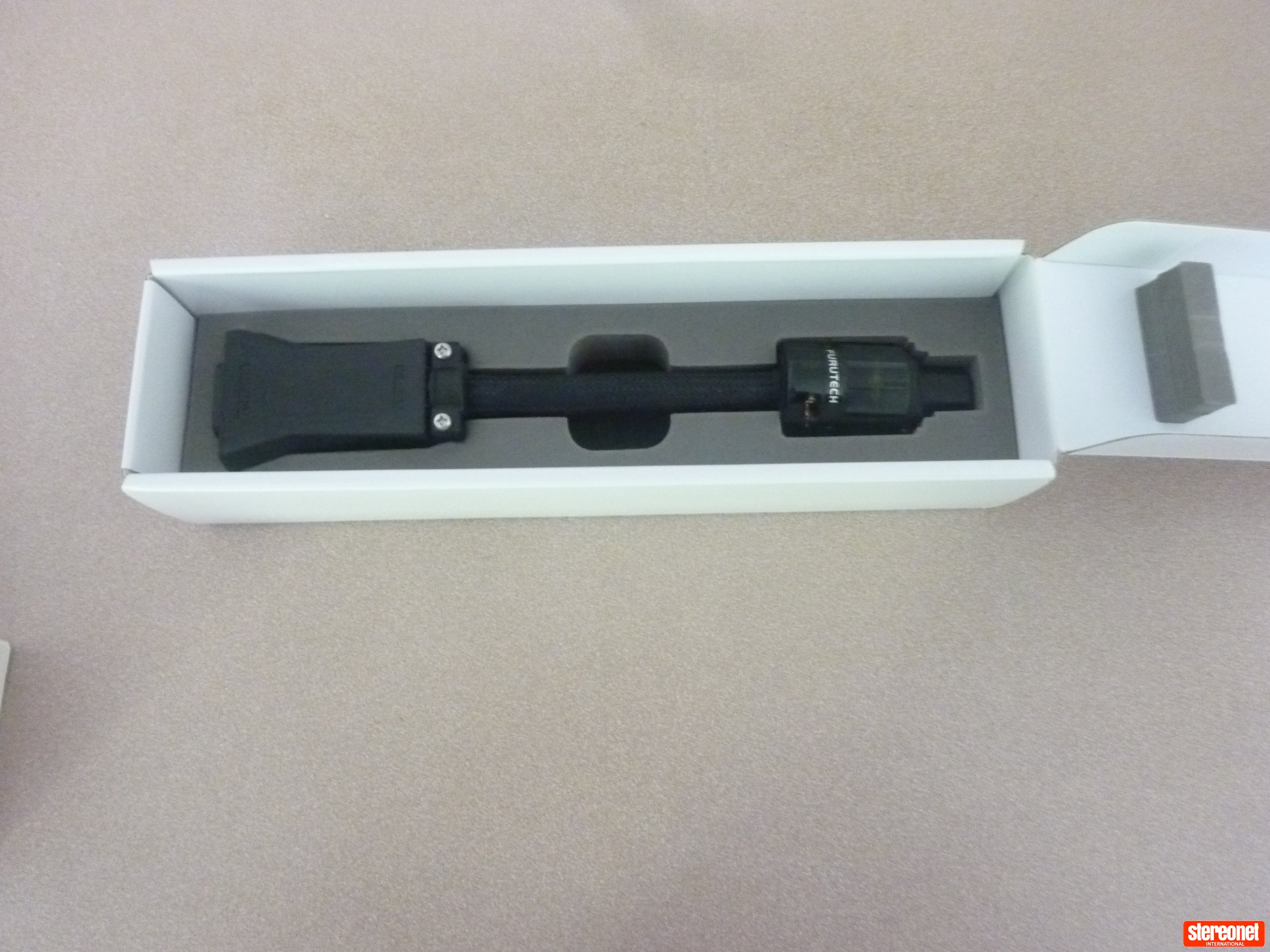 Furutech Flow-28 Power Filter - Power Filtering / Conditioning - StereoNET