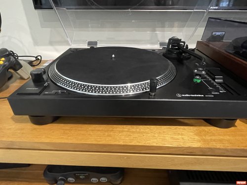 Audio Technica AT LP120XUSB Turntable