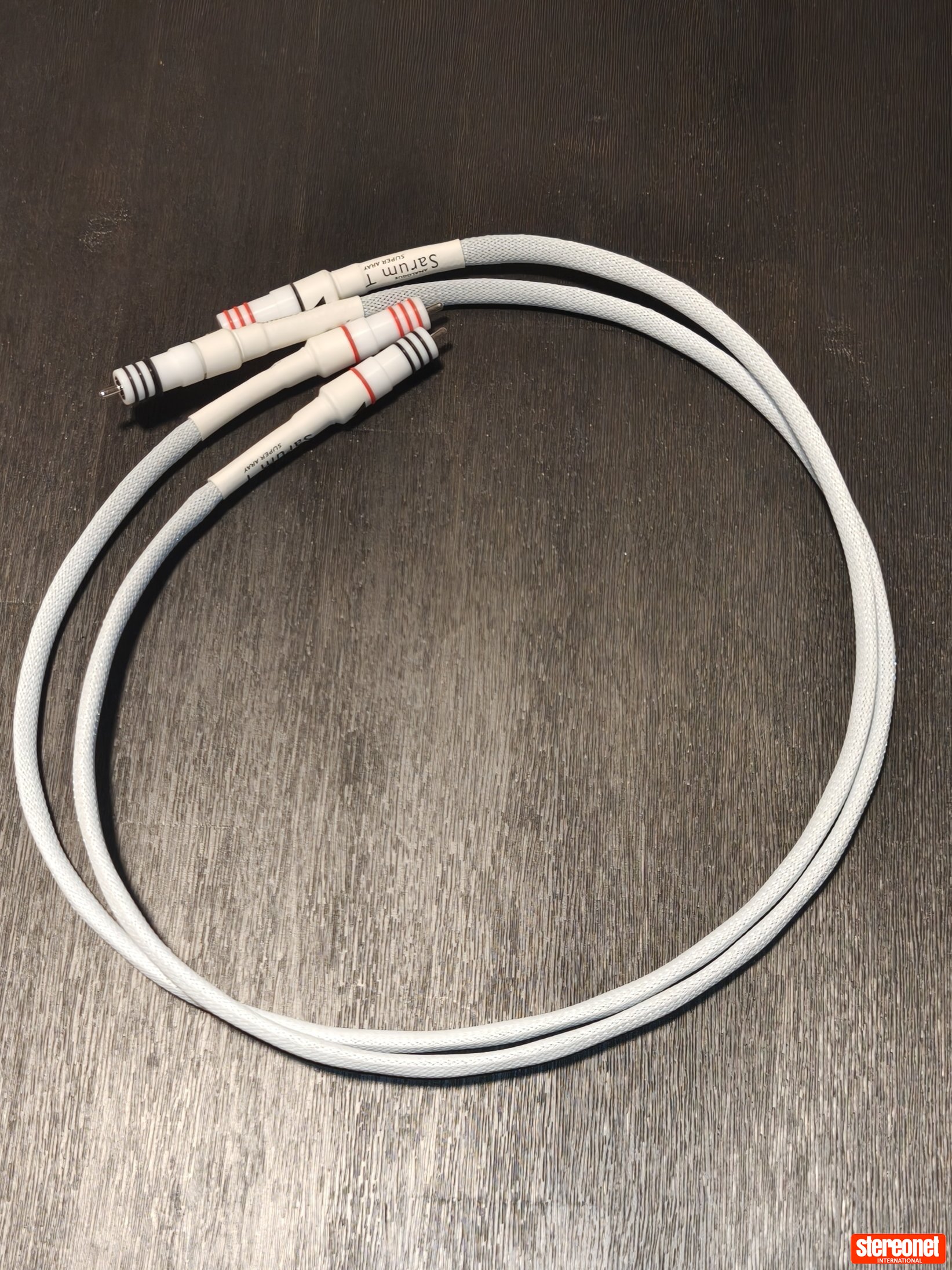 The Chord Company Sarum T super array one meter pair Interconnect Cables (RCA)
