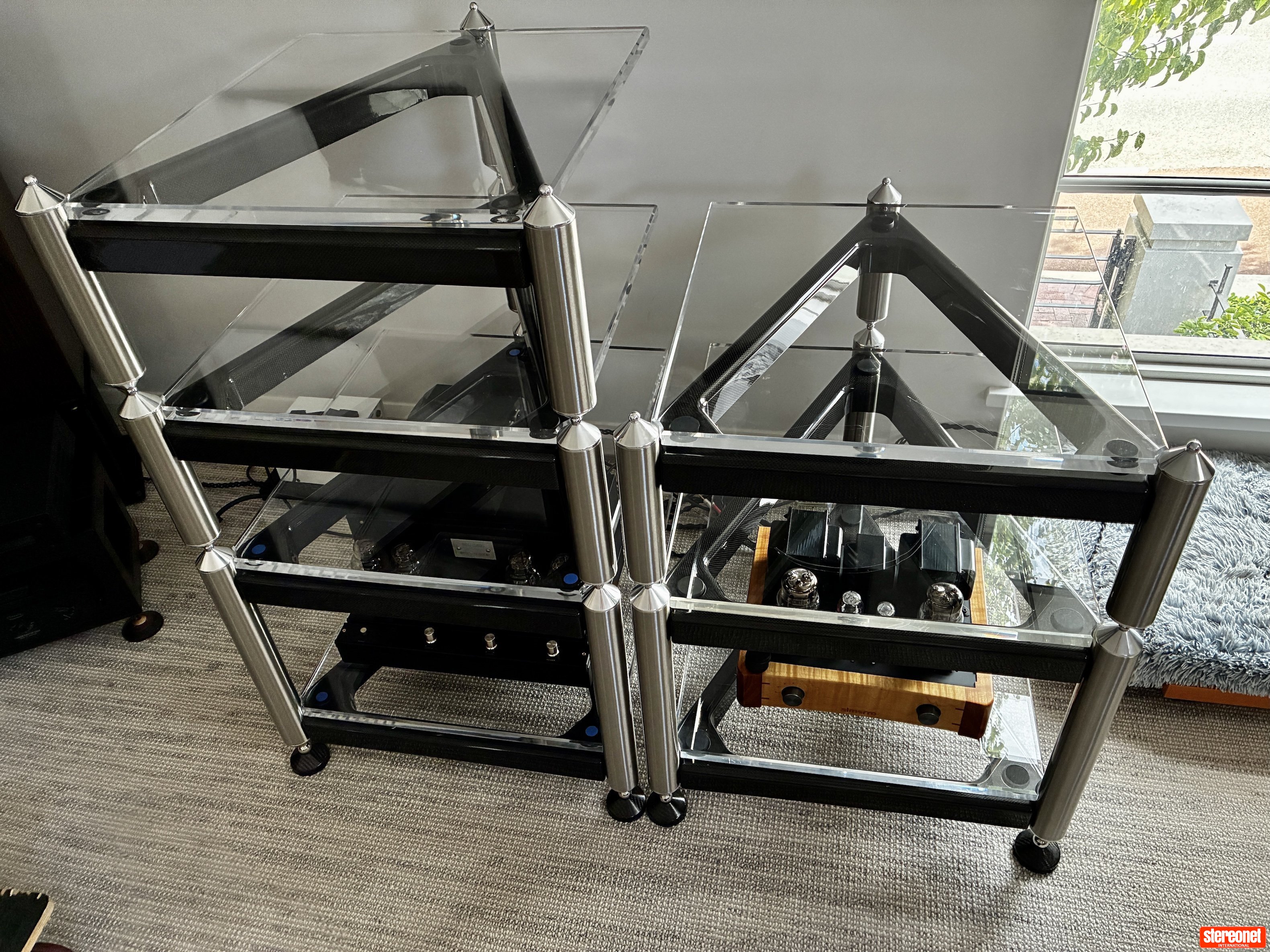 Grand Prix Monaco Rack - Racks & Cabinets - StereoNET