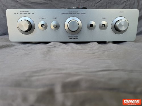 Sugden Sapphire DAP-800 Pre Amplifier