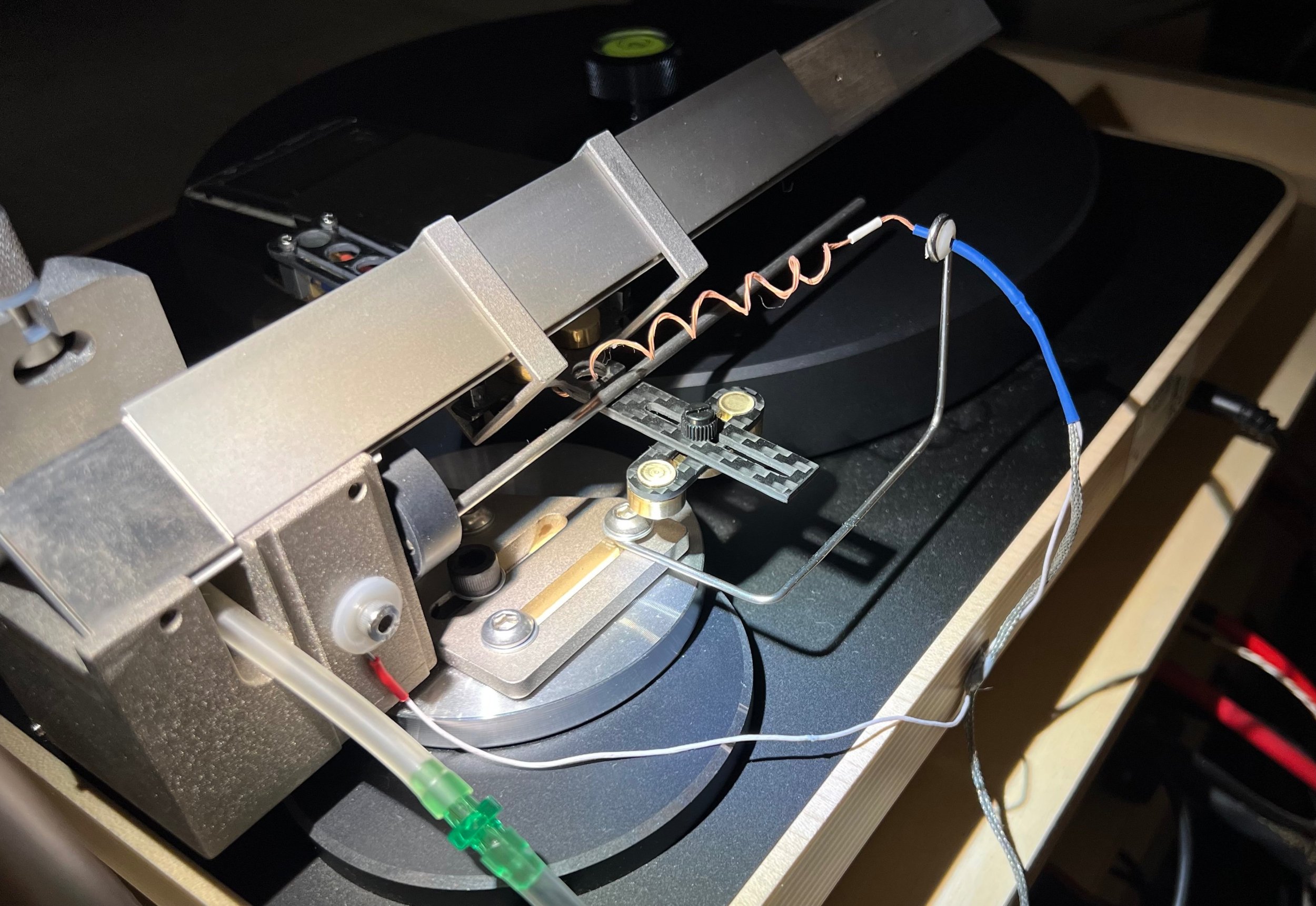 TERMINATOR linear-tracking, air-bearing tonearm - Page 2 - Turntables ...