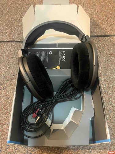 Sennheiser HD600 Headphones - Over/On Ear