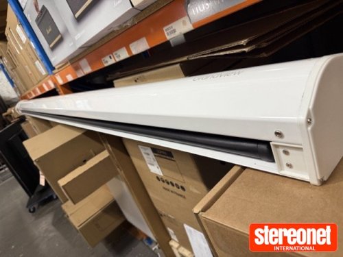 Grandview Screens GRIP140C Projector Screen