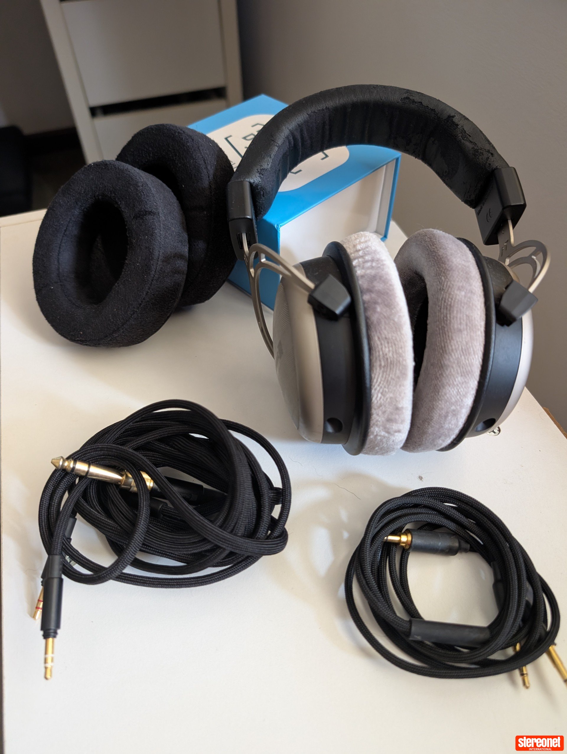 Beyerdynamic T1 Version 2 Headphones - Over/On Ear