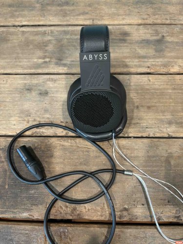 Abyss Headphones Diana V2 Headphones - Over/On Ear