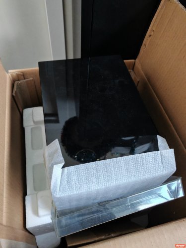 Bowers & Wilkins 703 s2 Gloss black Floorstanding Loudspeakers