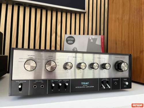 TEAC AS-100 Integrated Amplifier (Solid State)