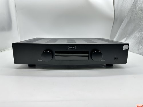 Hegel Music Systems H95 Integrated Amplifier (Solid State)
