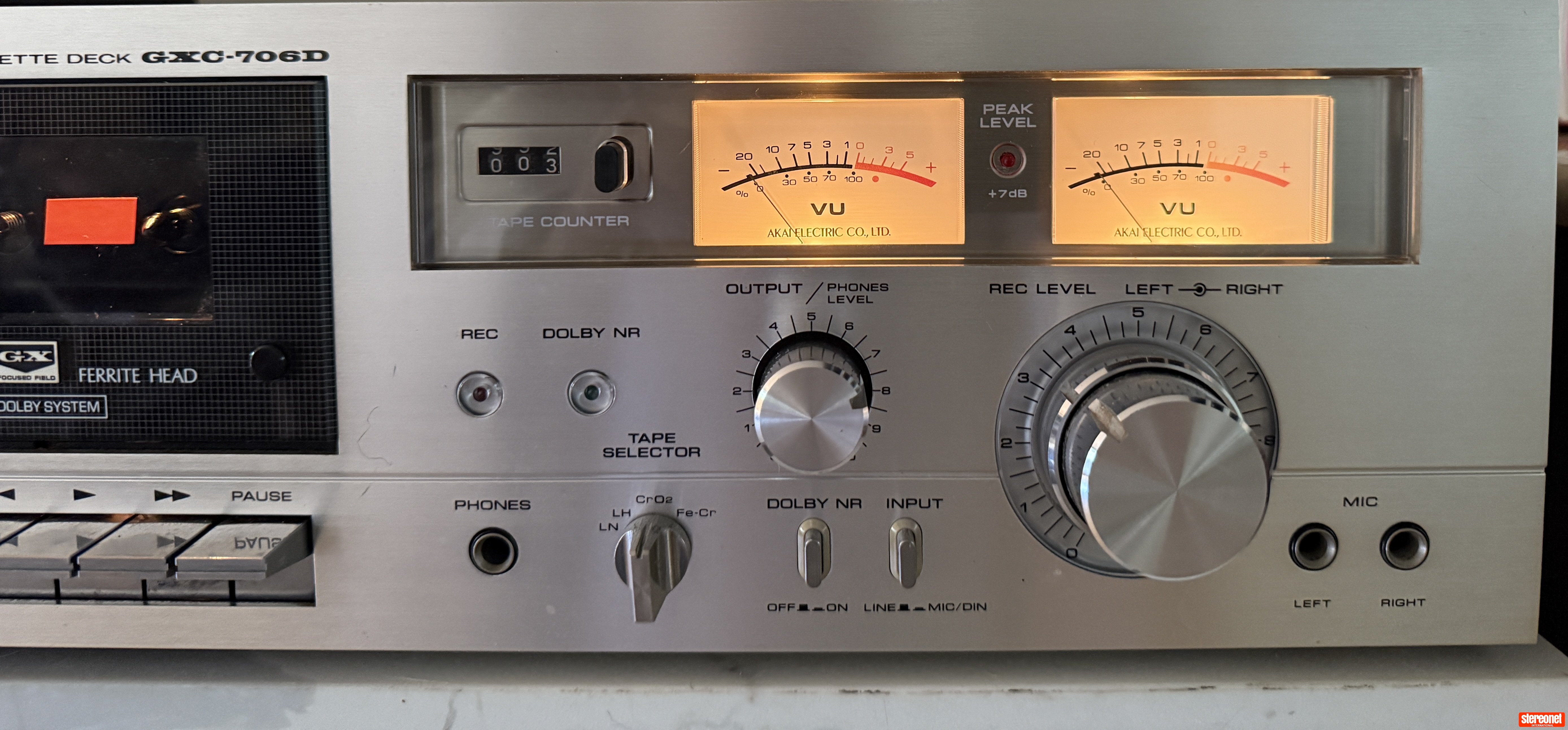 Akai GXC-706D Cassette Deck - Cassette / Reel to Reel