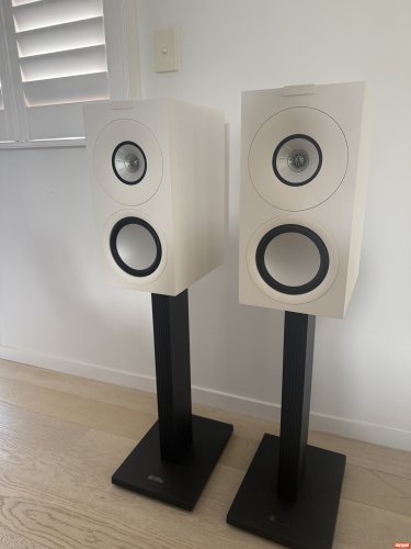 KEF Q Concerto Meta Bookshelf Loudspeakers