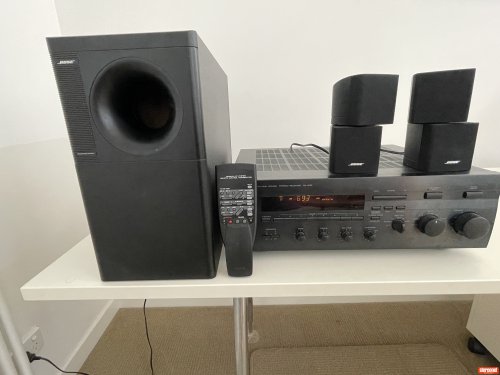 Yamaha RX596 together with Bose speakers Stereo FM/MW Tuner